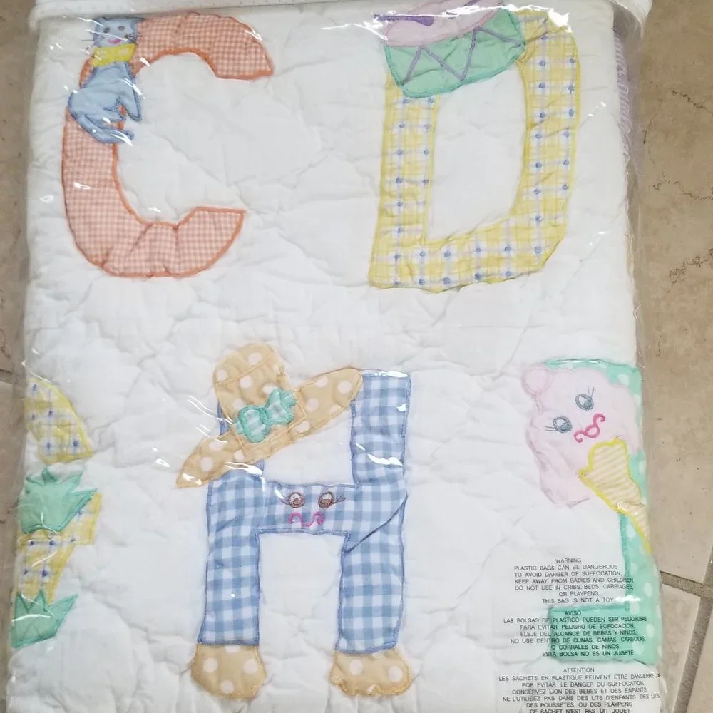 RARE KIDSLINE CLASSIC ALPHABET STRIPE BABY NURSERY CRIB COMFORTER QUILT THROW